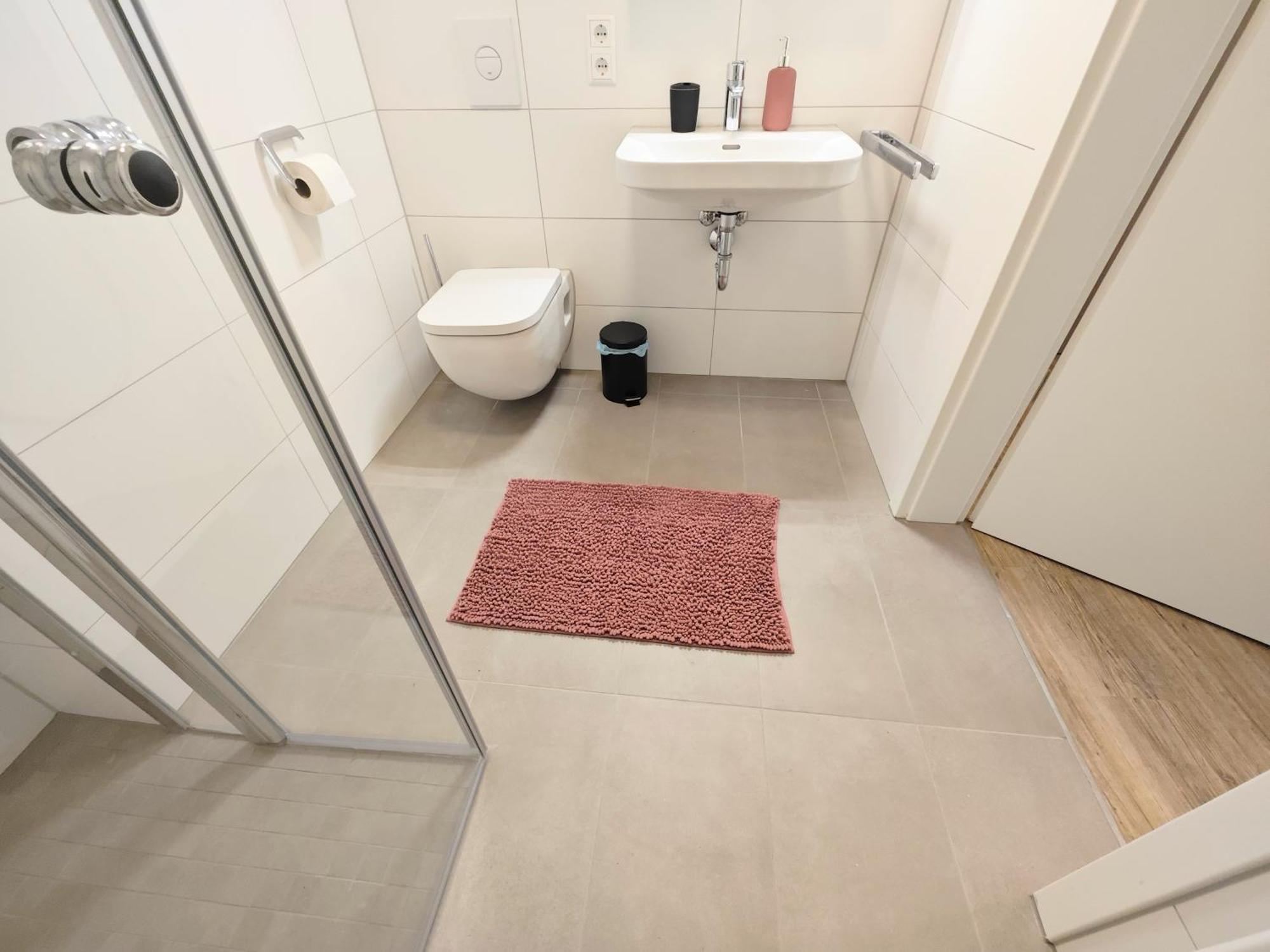 Ticasa Gold-Zentral-Outlet-Aufzug-Stylisch-Unique Metzingen  Buitenkant foto